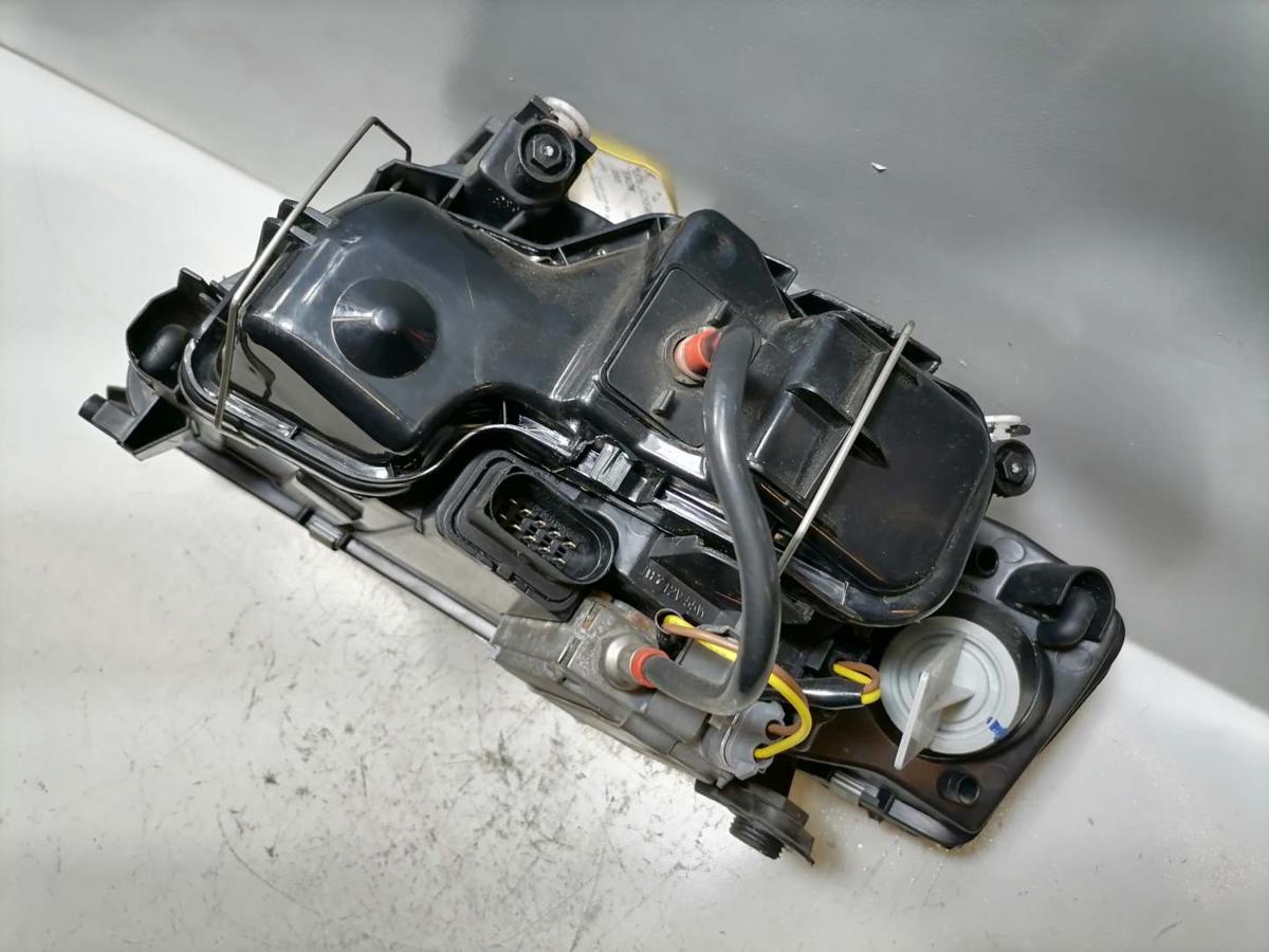 Audi A6 4B Xenonscheinwerfer vorn rechts Zubehör DEPO Bj.2004